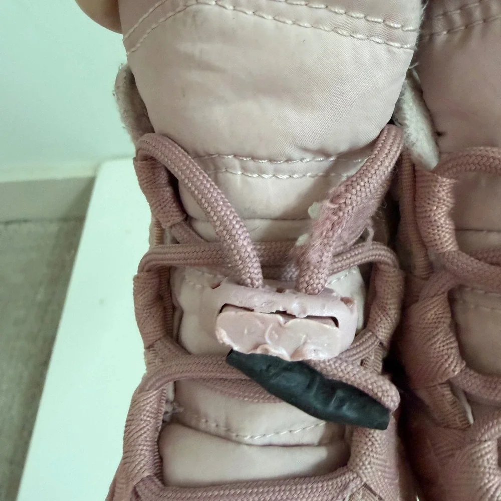Sorel Whitney Waterproof Insulated Boot in Pink Size 8‎